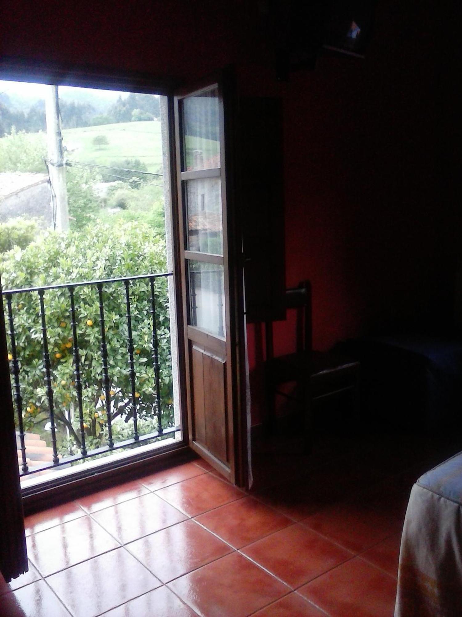 Hotel Rural La Casona Del Fraile Colunga Exterior photo